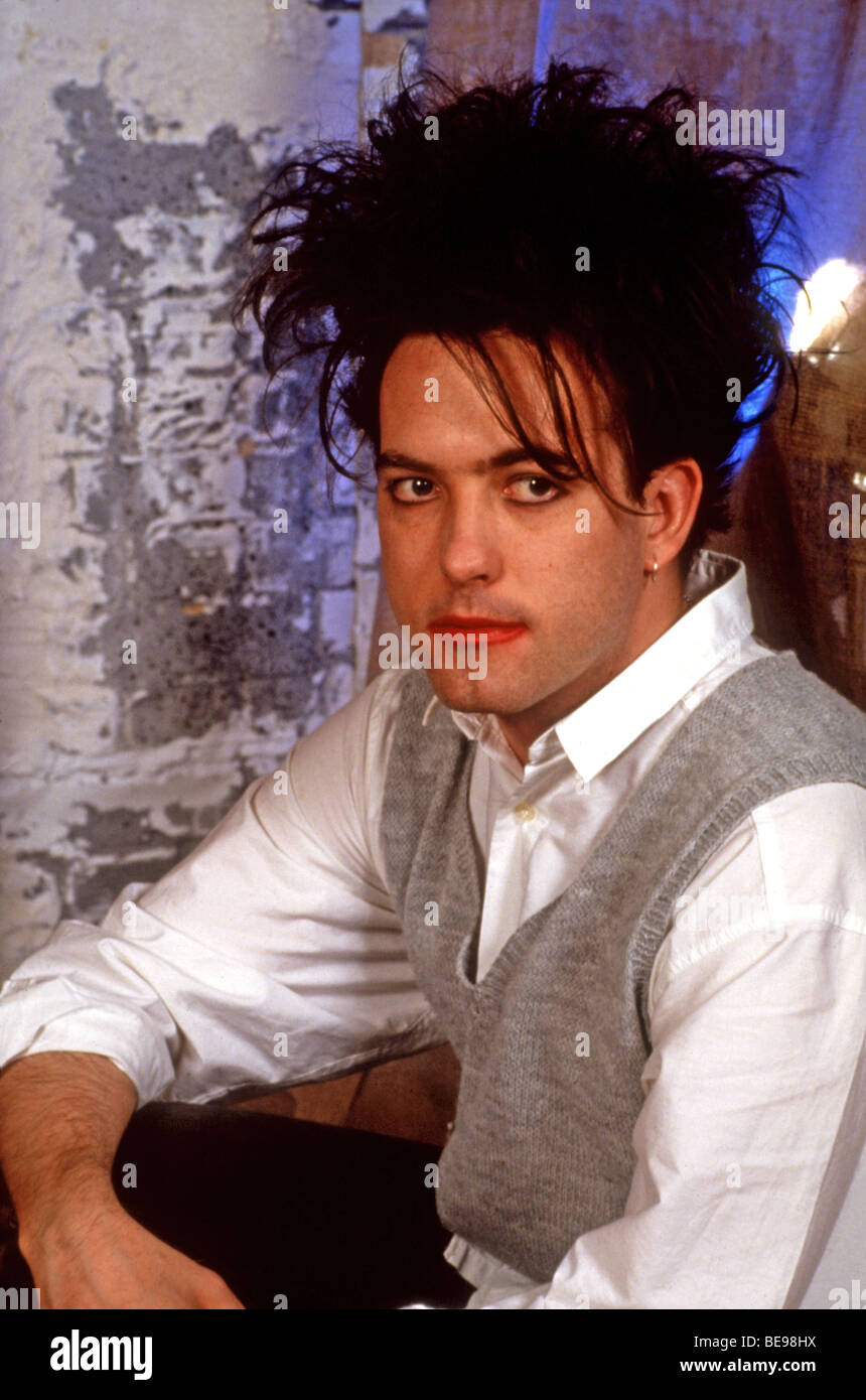 Robert smith hi-res stock photography and images - Alamy Robert smith hi-res stock photography and images - Alamy