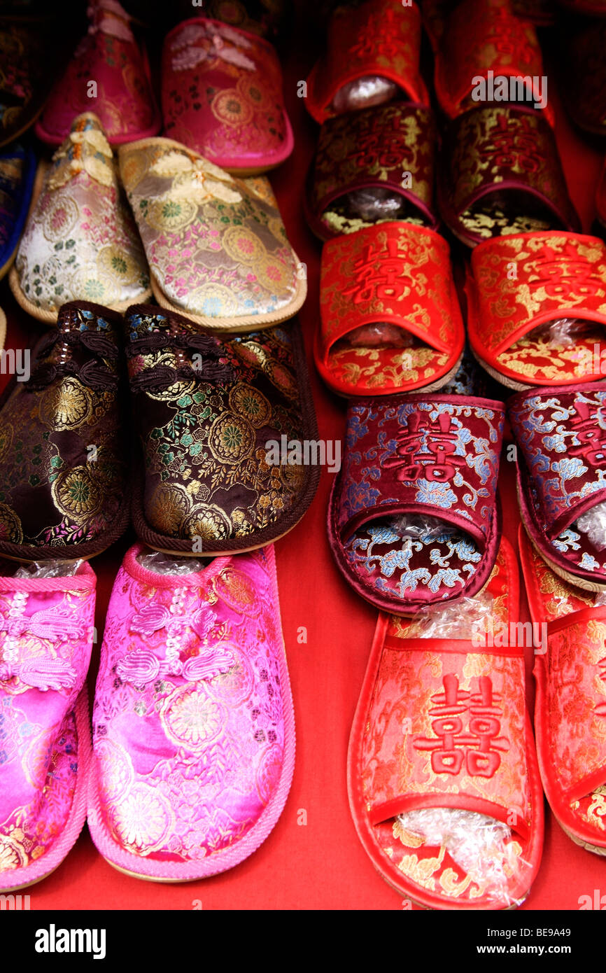 Silk chinese slippers hi-res photography and images -