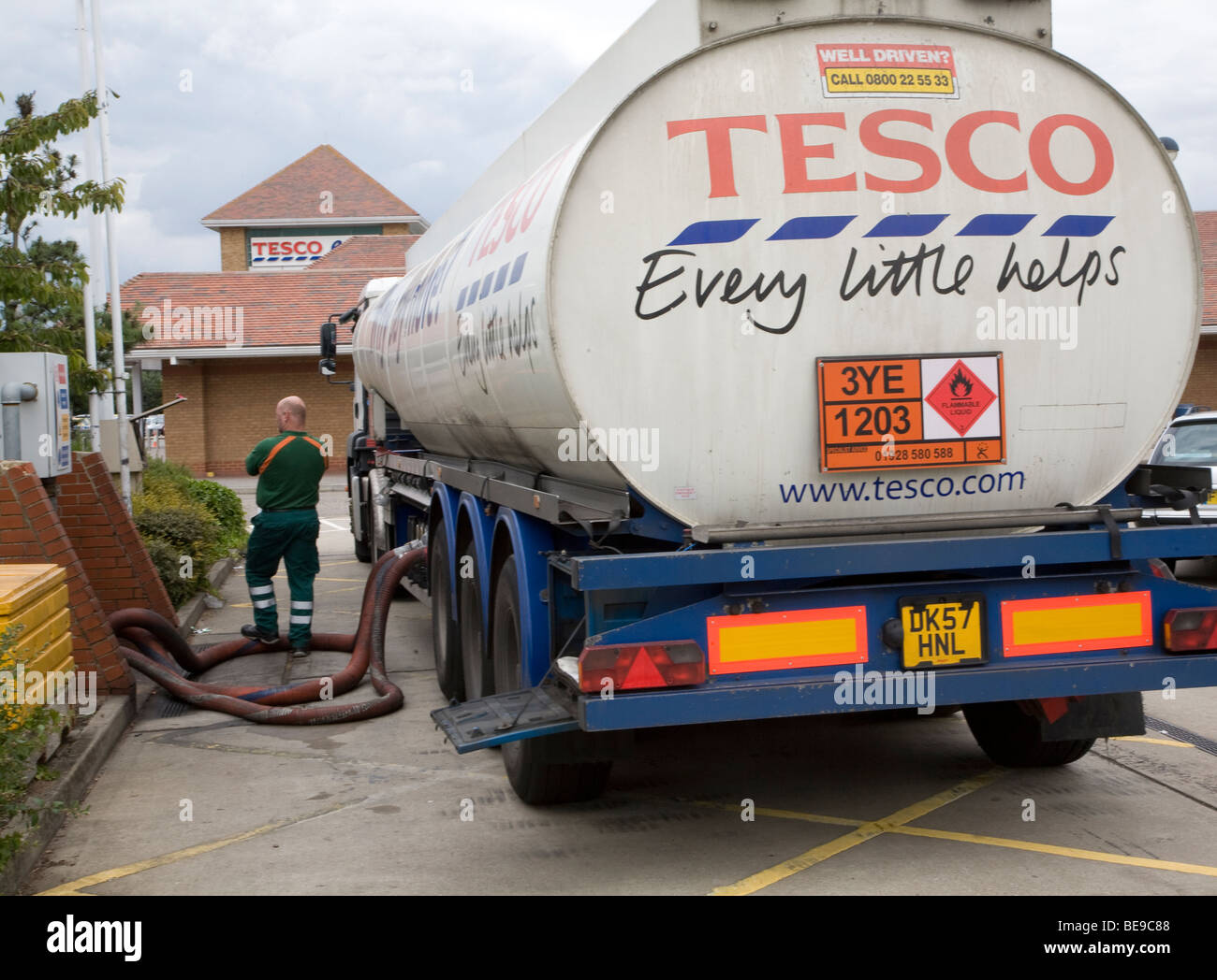 Tesco petrol tanker Stock Photo