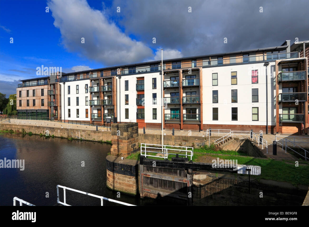 Wakefield Waterfront Development and the Calder and Hebble Navigation