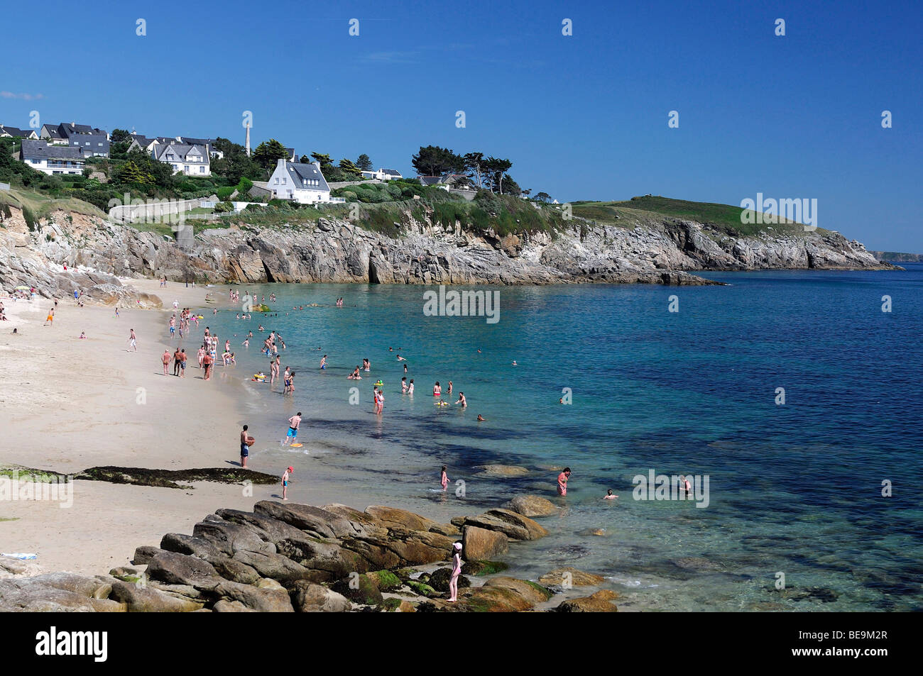 Locmaria-Plouzané (29) : the beach of Portez Stock Photo - Alamy, image size:1300x953
