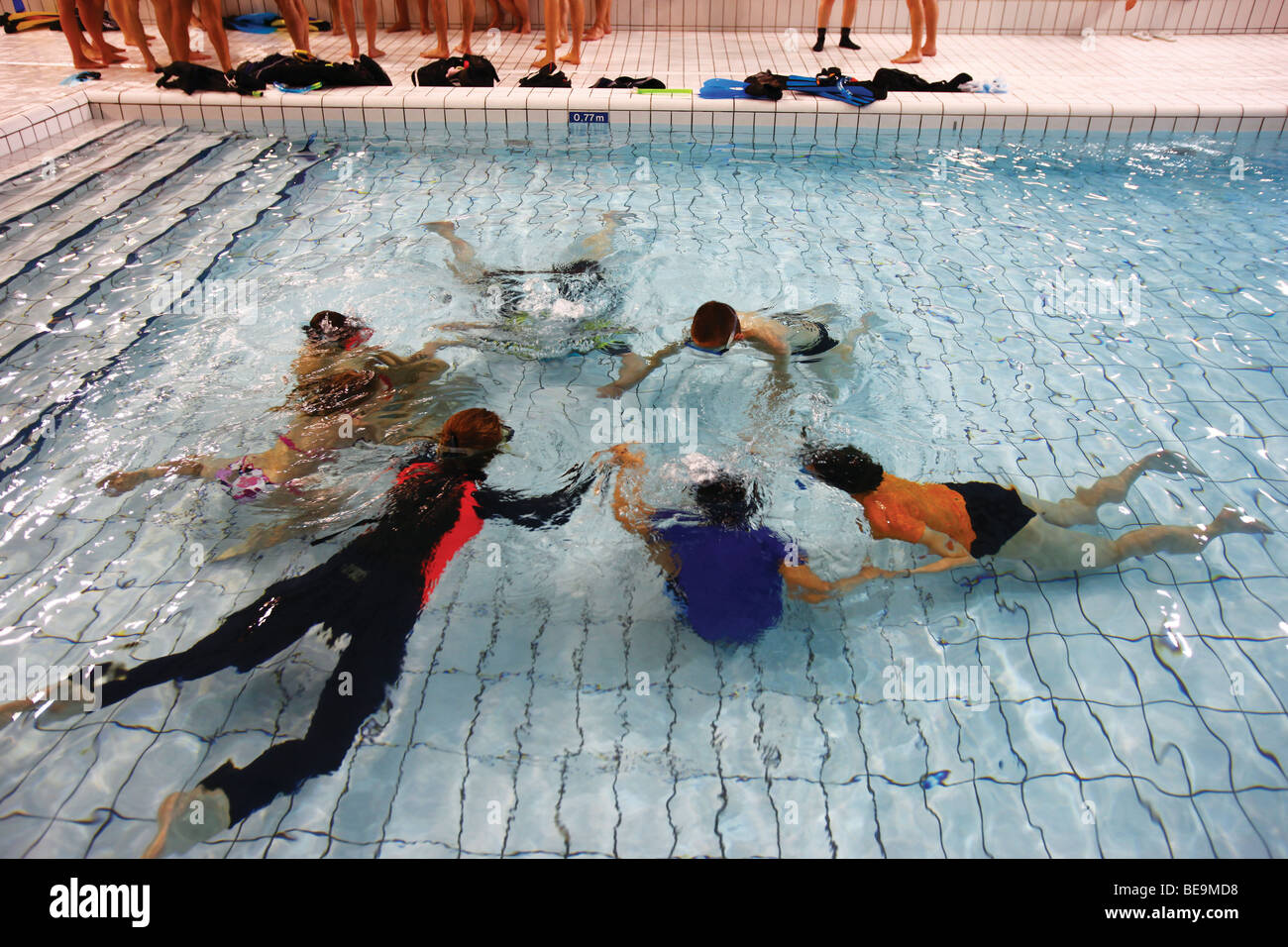 Diving school Group exercise Stock Photo Alamy