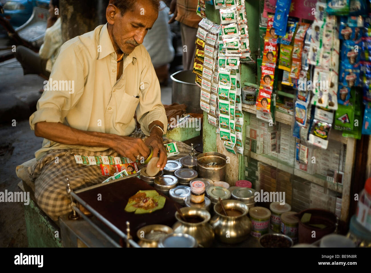 Paan shop hires stock photography and images Alamy