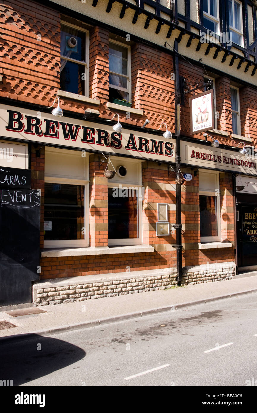 Cirencester Gloucestershire England UK brewers arms pub Stock Photo