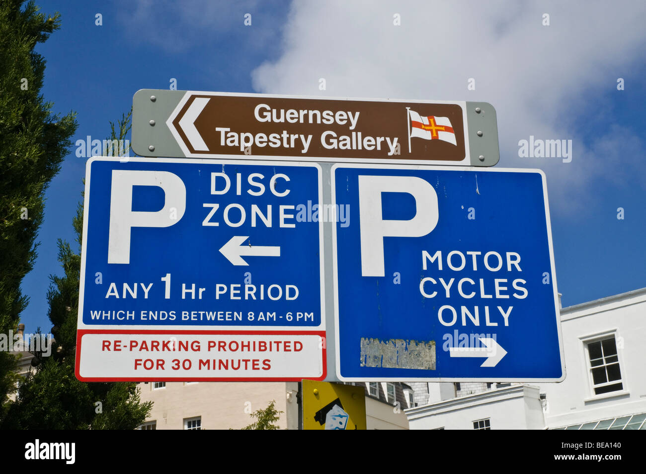 dh ST PETER PORT GUERNSEY Guernsey tourist sign and disc zone parking