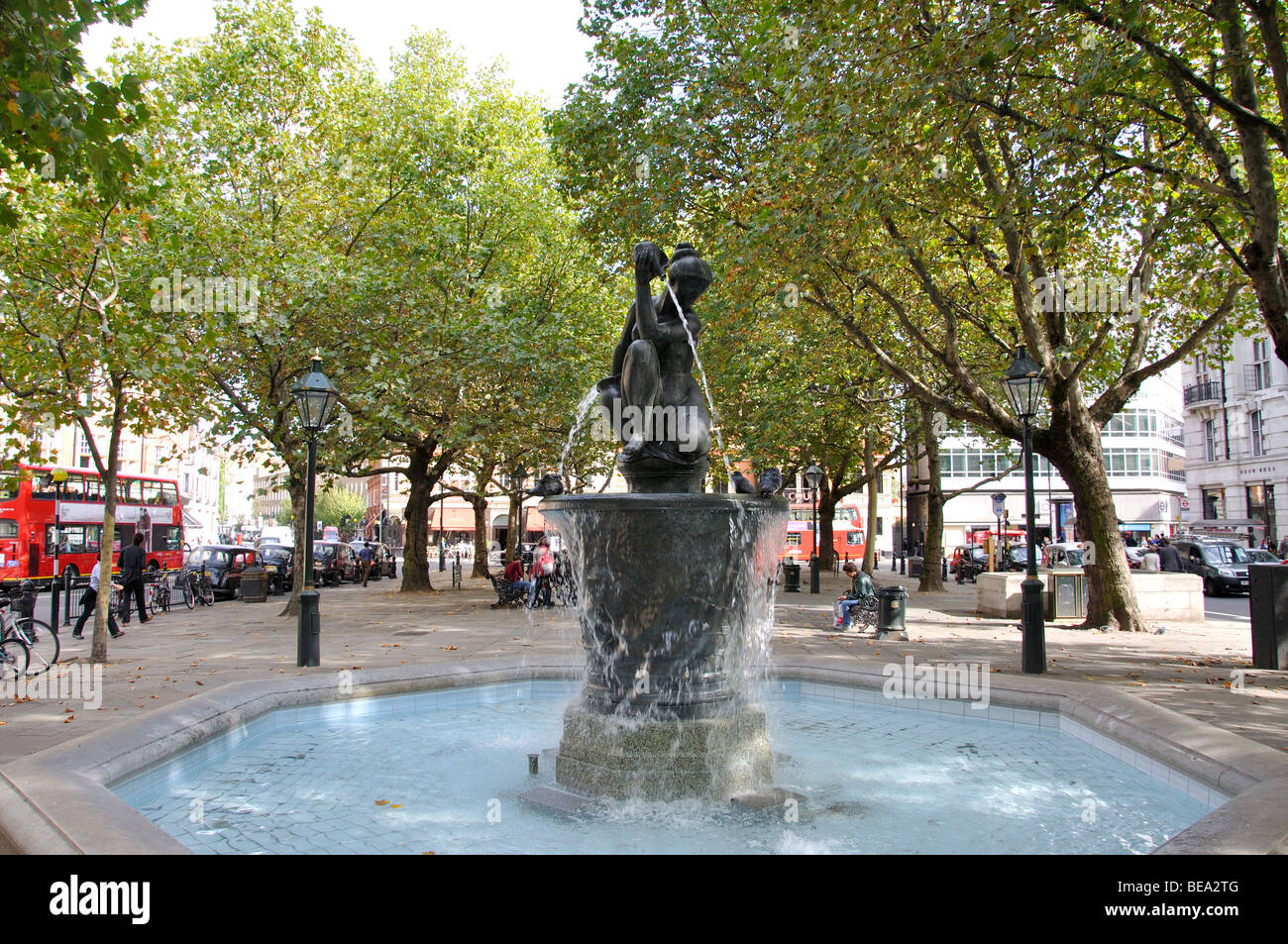 The 'Venus' fountain in Sloane Square, Chelsea, Royal Borough of Kensington and Chelsea, London, England, United Kingdom Stock Photo