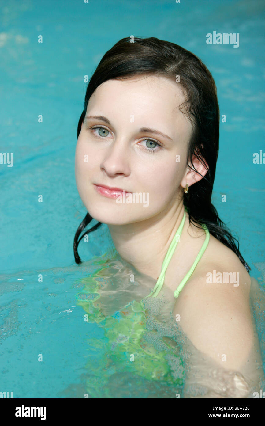 Young woman in swimming pool. Portrait Stock Photo - Alamy