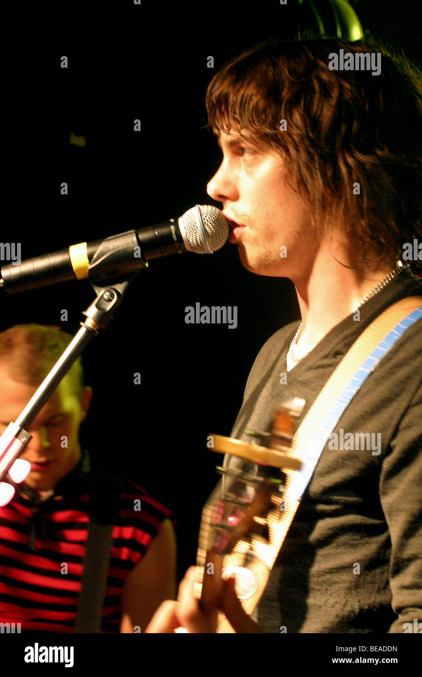 RAZORLIGHT - UK rock group in December 2004 Stock Photo