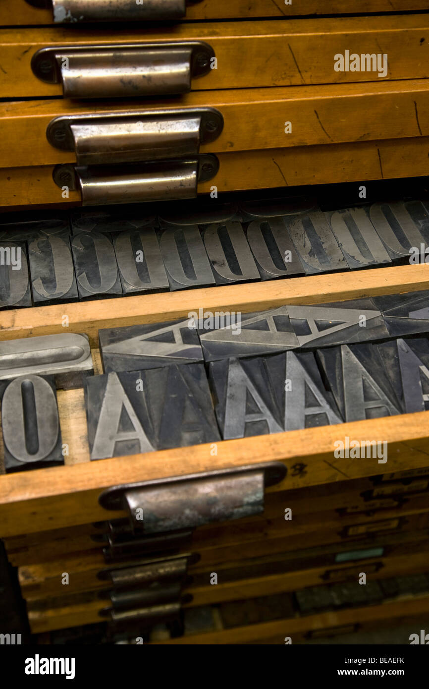 Metal letterpress letters in a drawer Stock Photo Alamy