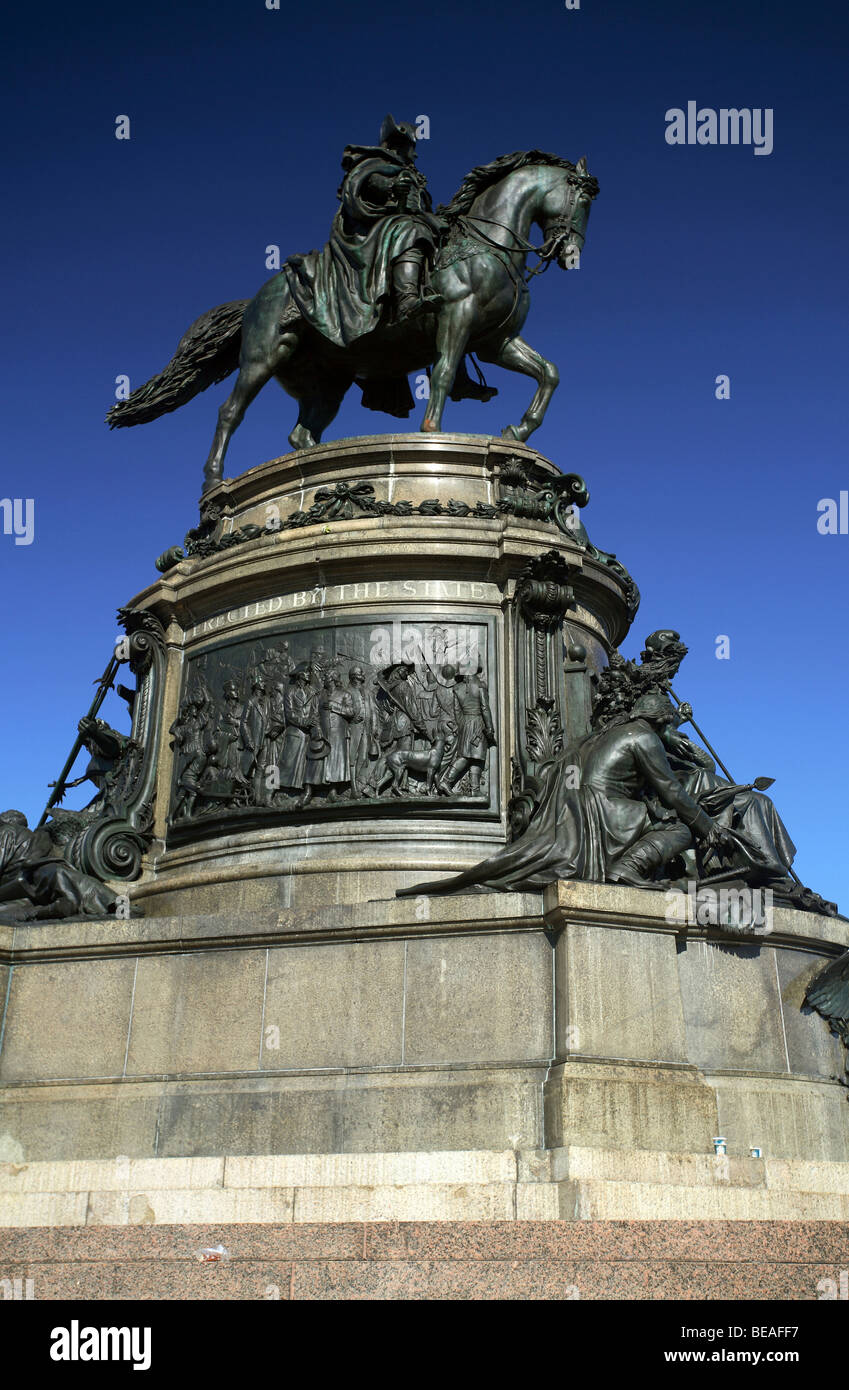 The Washington Monument at Eakins Oval, Philadelphia, USA Stock Photo