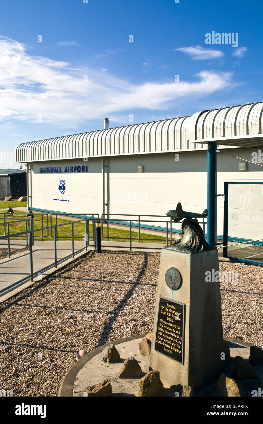 dh  KIRKWALL AIRPORT ORKNEY Aircraft monument statue at entrance to Kirkwall Airport terminal building Stock Photo