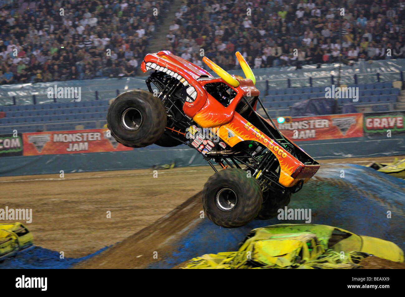 El Toro Loco Monster Truck