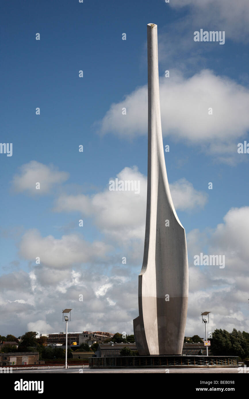 Sculpture waterford ireland hires stock photography and images Alamy