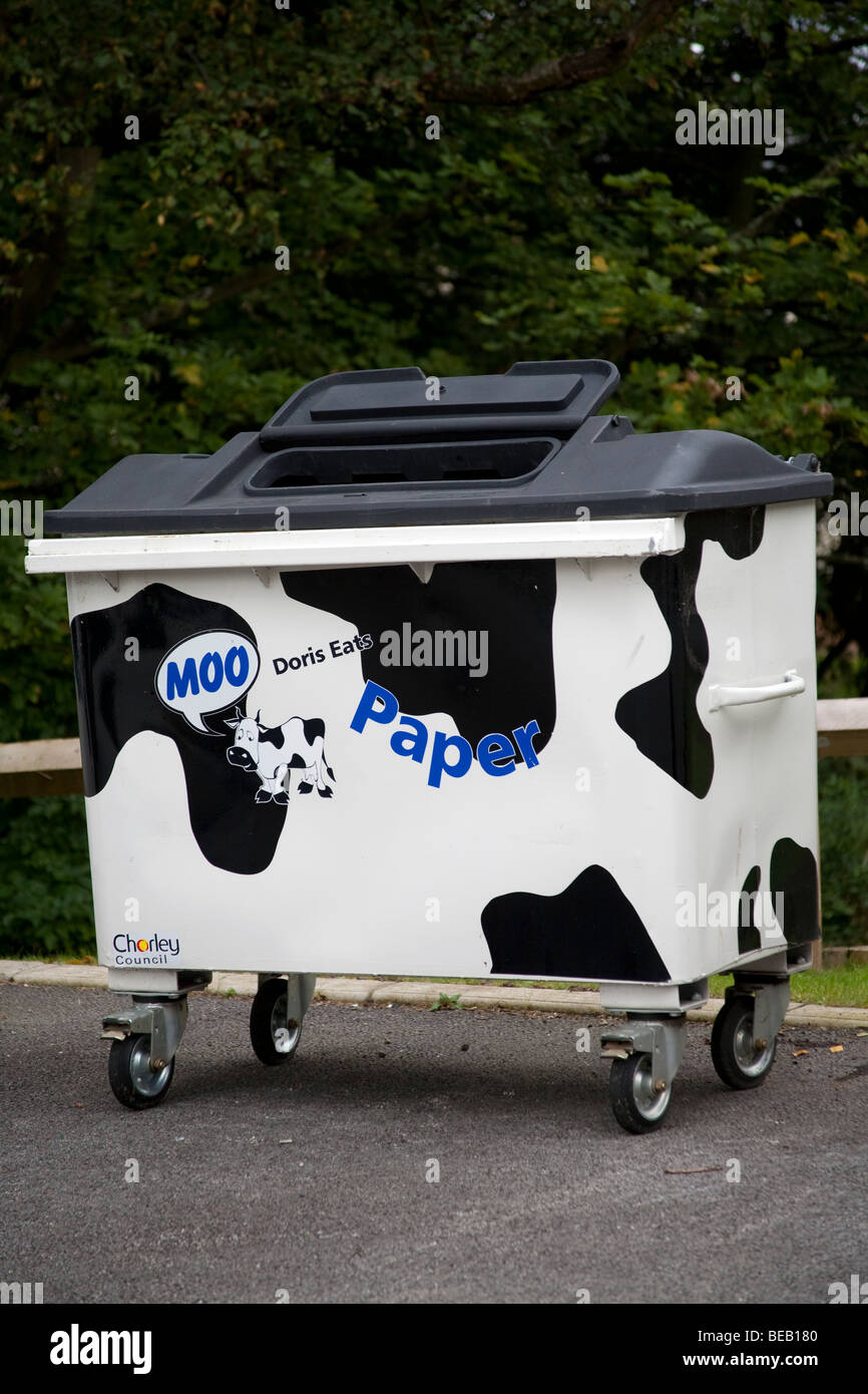 Row wheelie bins colours hires stock photography and images Alamy