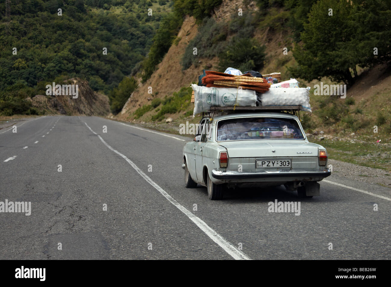 Overloaded car hi-res stock photography and images - Alamy