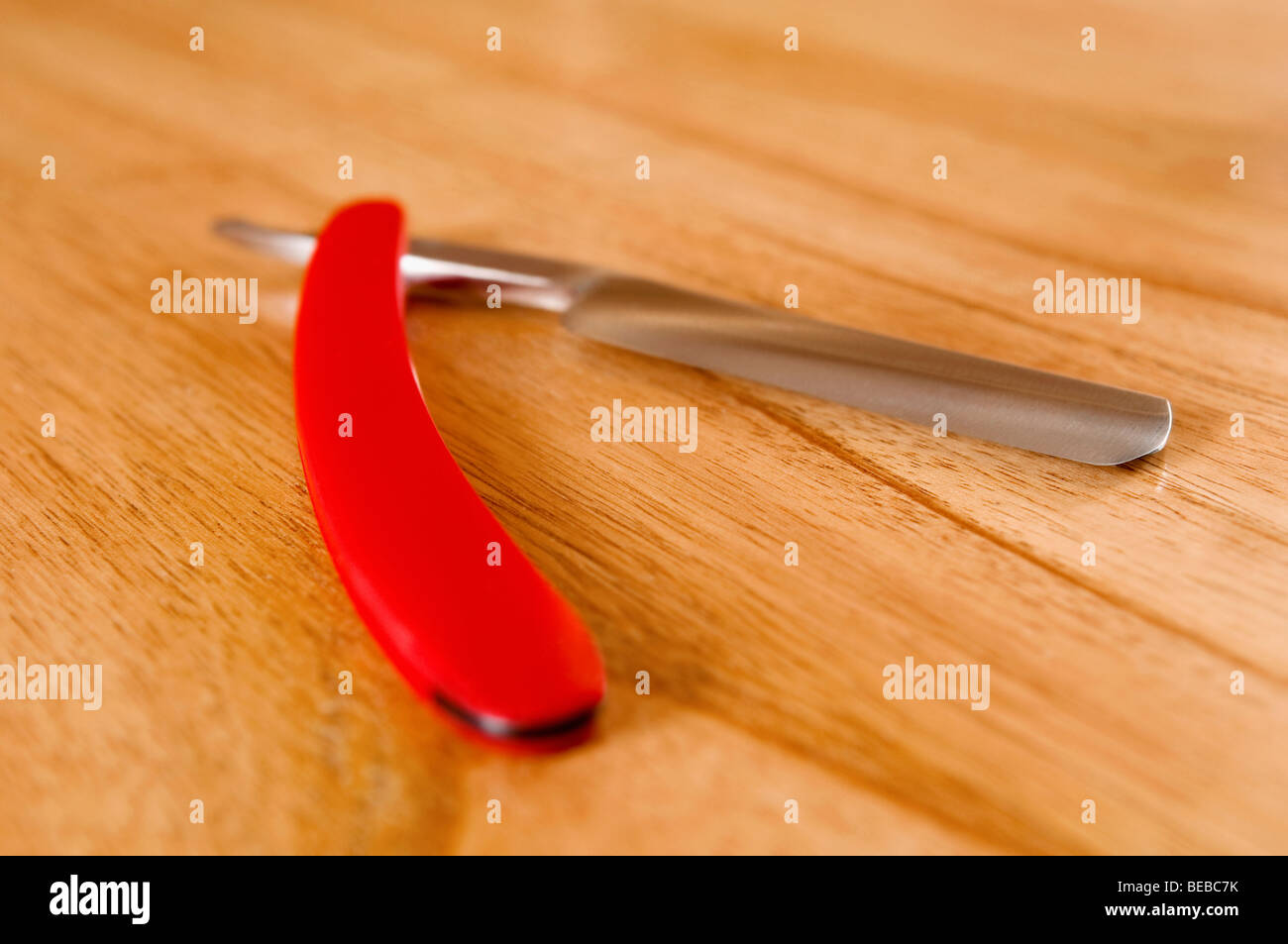 Razor body hi-res stock photography and images - Alamy