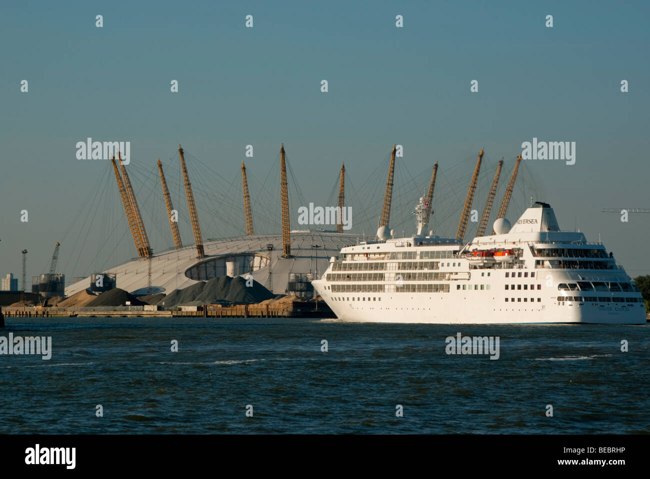 UK, england, London, O2 arena cruise ship 2009 Stock Photo