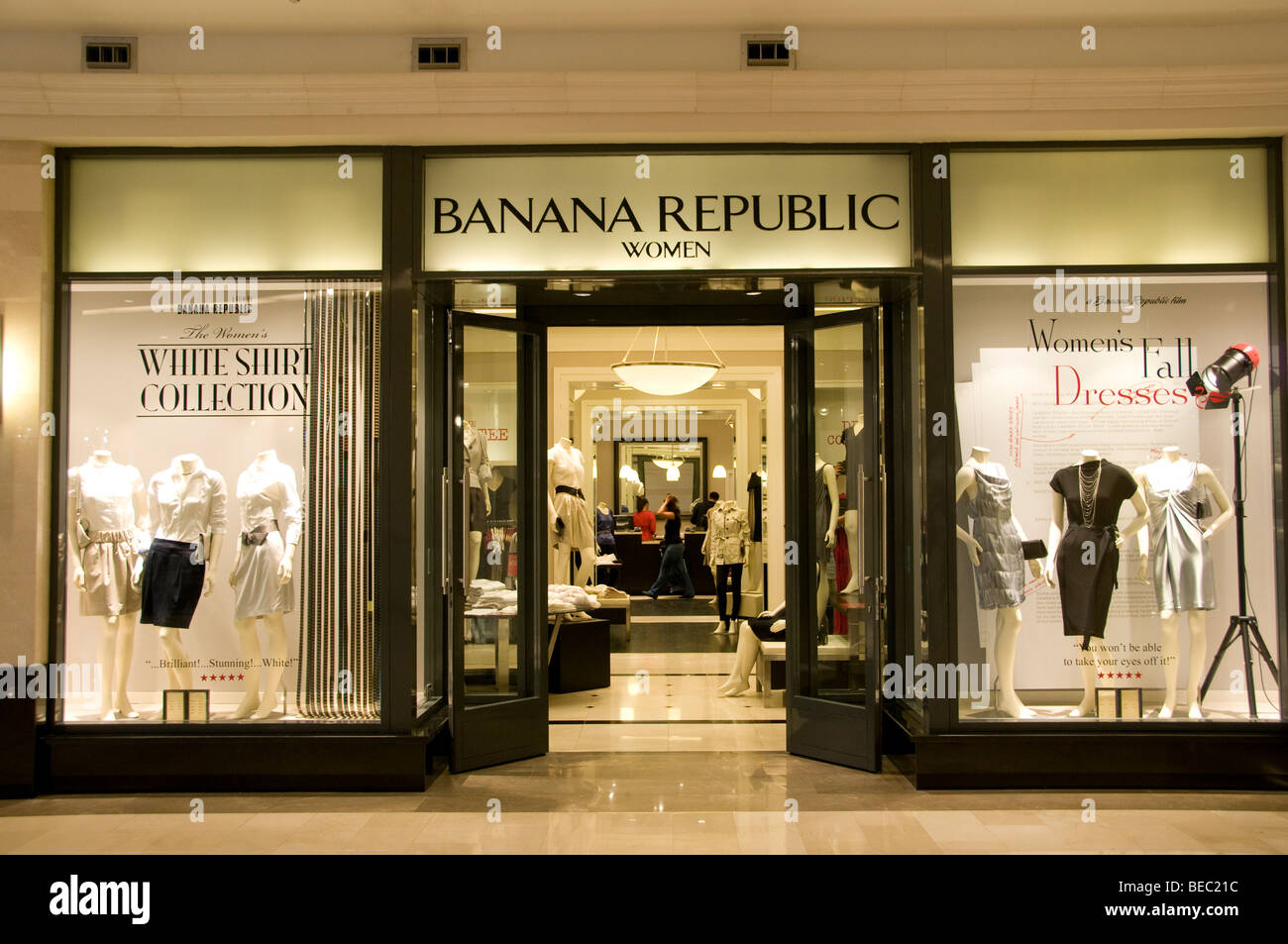 tienda banana republic cerca de mi