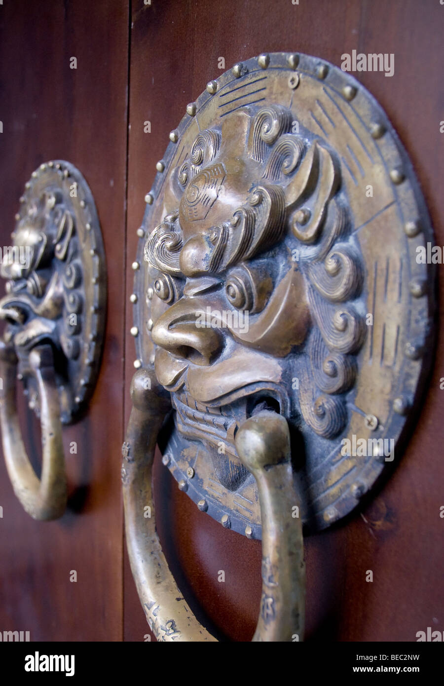 Chinese door knob hires stock photography and images Alamy