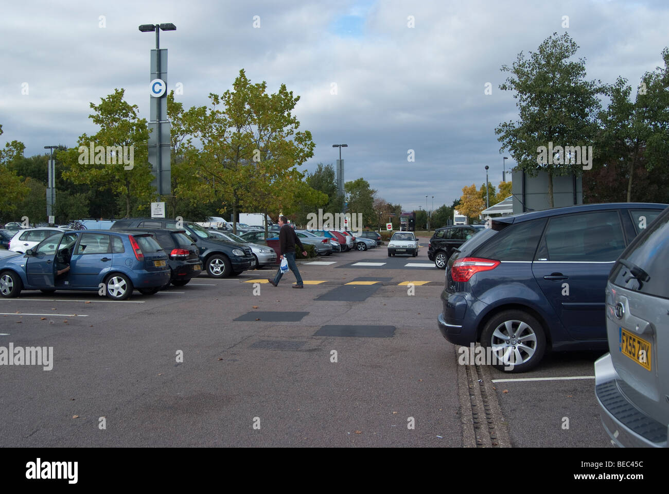 Car park at the South Mimms service station on the M25 motorway. Stock Photo