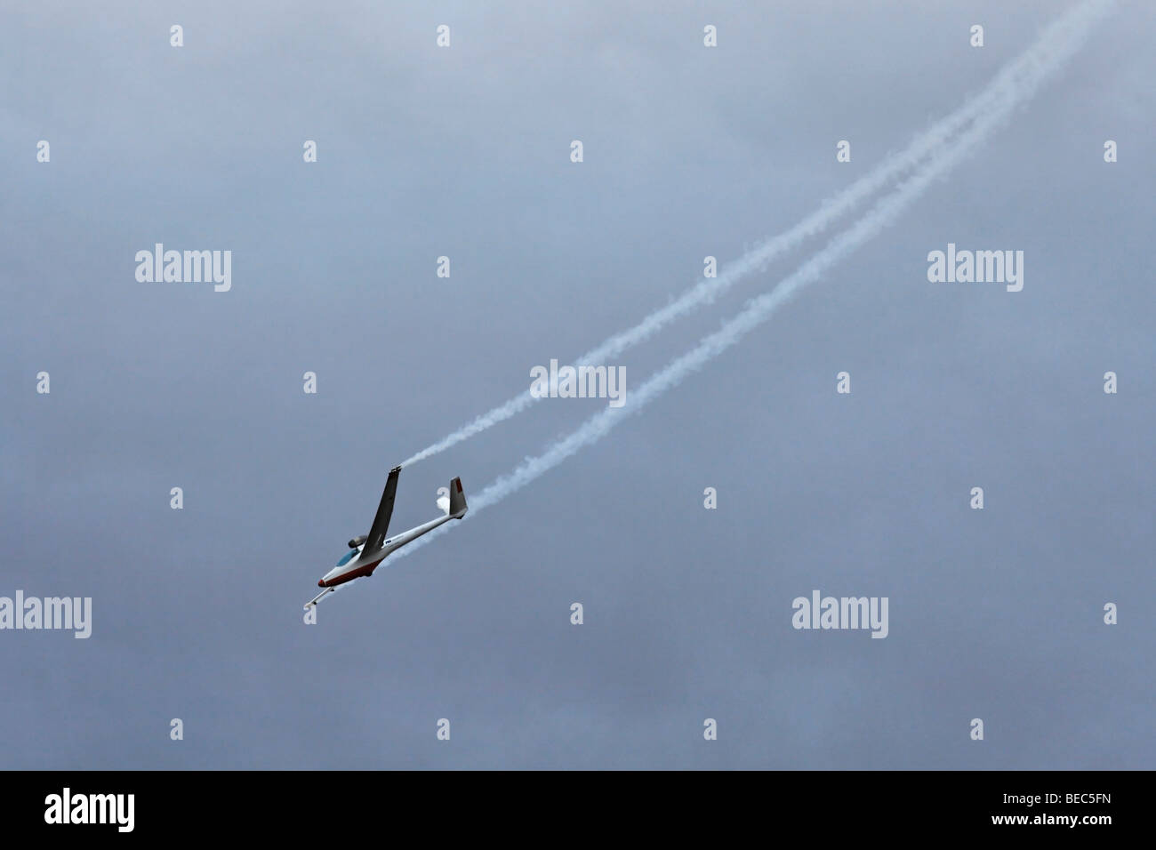 Bob Carlton Demonstrating His 1N Jet Powered Glider Aircraft at the 2009 Avalon Air show