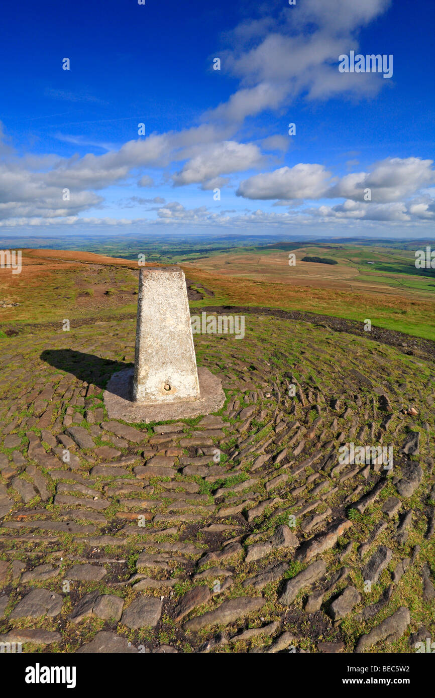 Trig point on the summit of Pendle Hill on the Pendle Way, Pendle, Lancashire, England, UK. Stock Photo