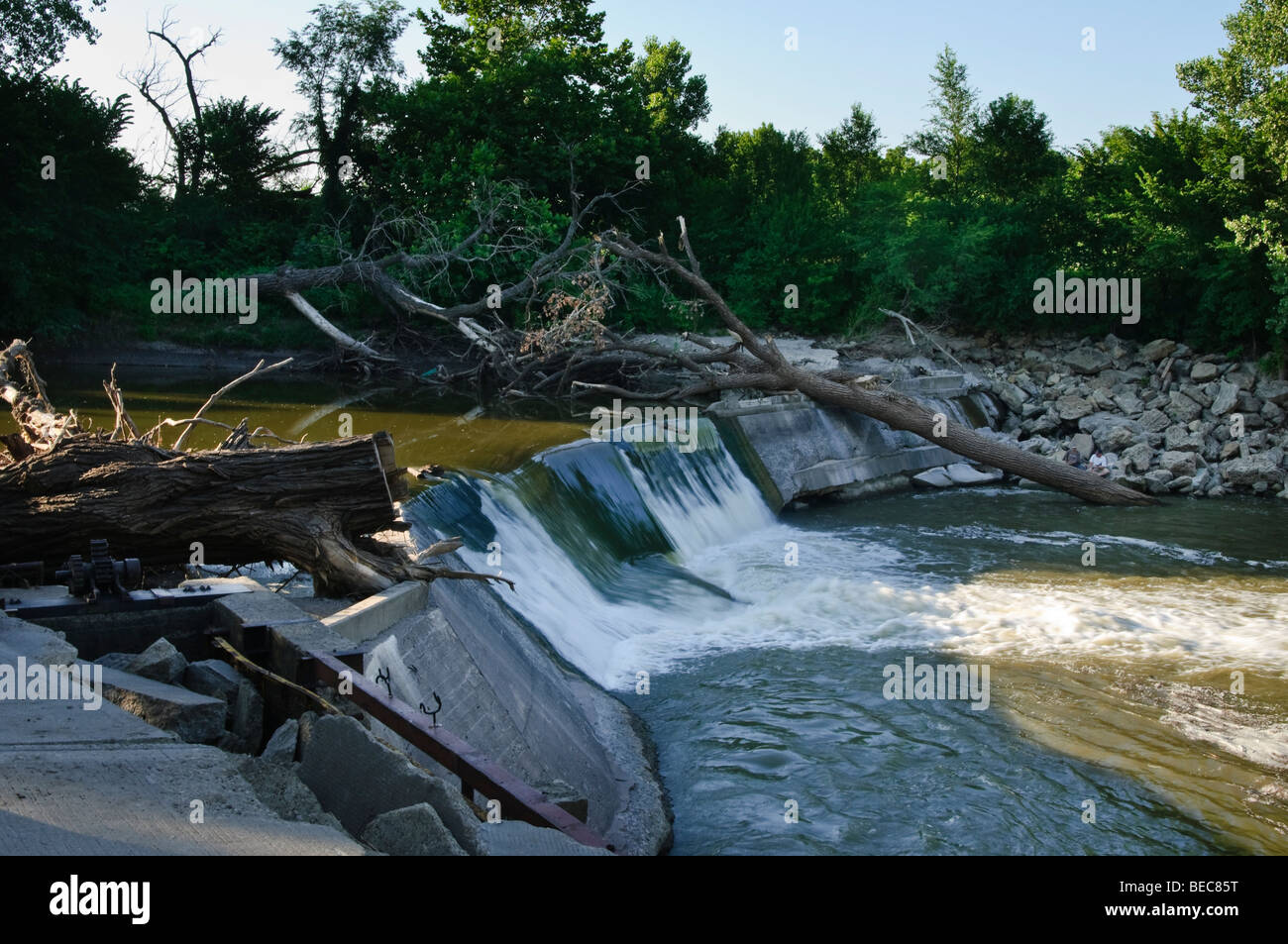Cottonwood falls dam hires stock photography and images Alamy