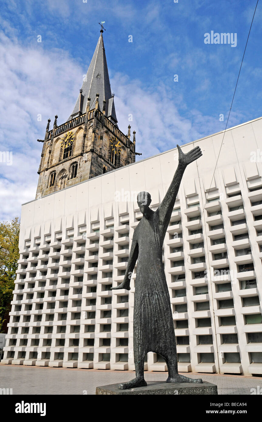 Der Mahner, The Admonisher, sculpture by Hilde Schuerk-Frisch, bronze sculpture, Catholic Church of St. Mary's Assumption, Ahau Stock Photo