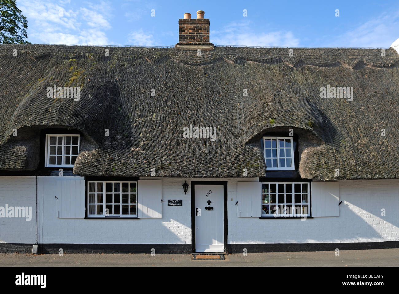 Detail of an old thatched house, High Street 40, Hemingford Gray