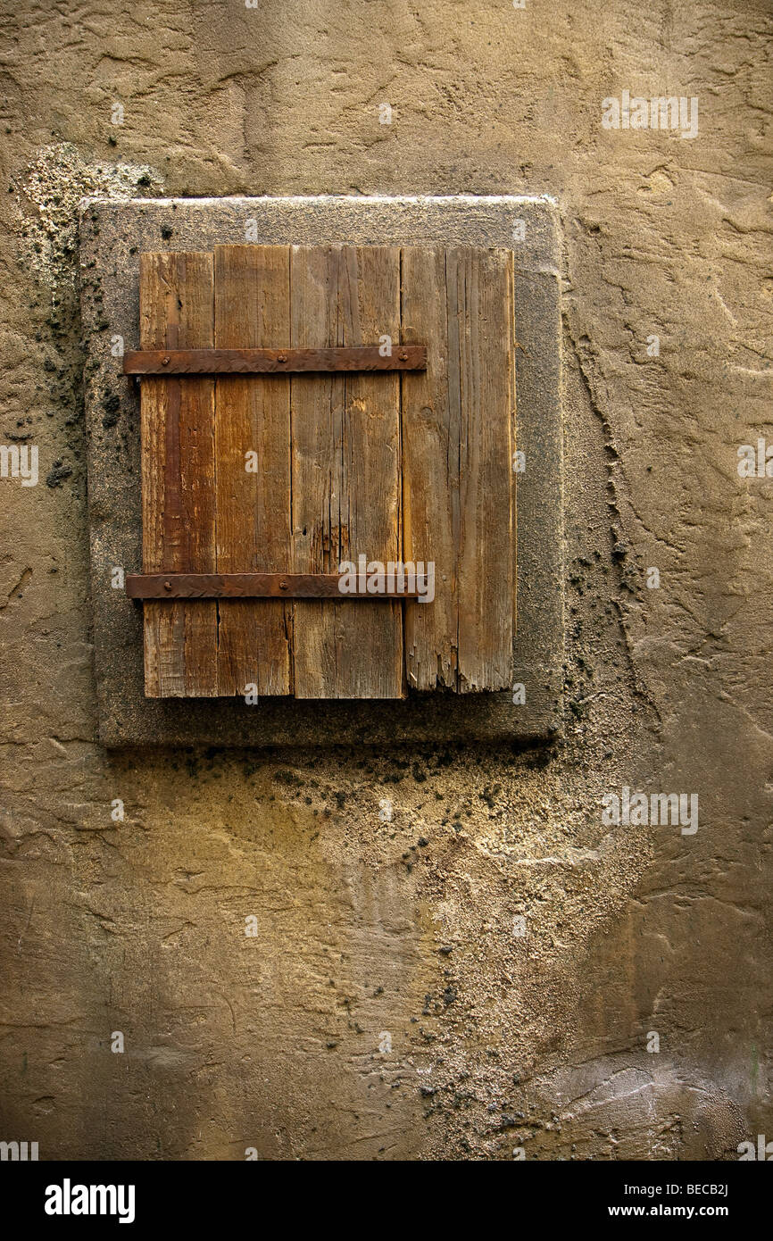 the old wood window shutter Stock Photo - Alamy