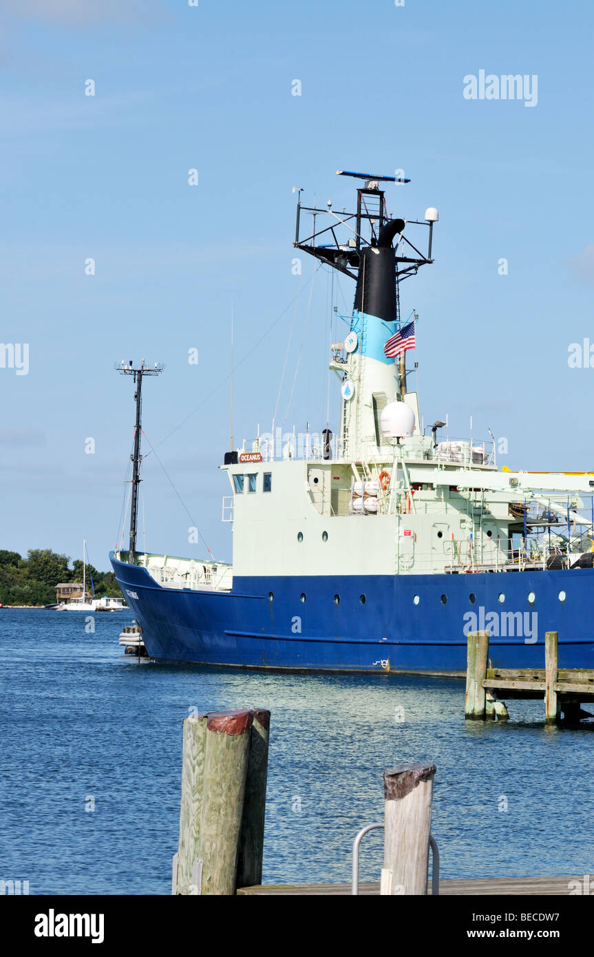 Research ship Oceanus docked in Woods Hole, Falmouth, Cape Cod at Woods Hole Oceanographic Institute Stock Photo