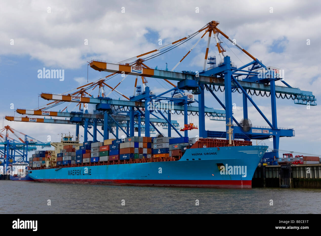 Container ship Maersk Gironde at the container terminal in Bremerhaven, Germany Stock Photo