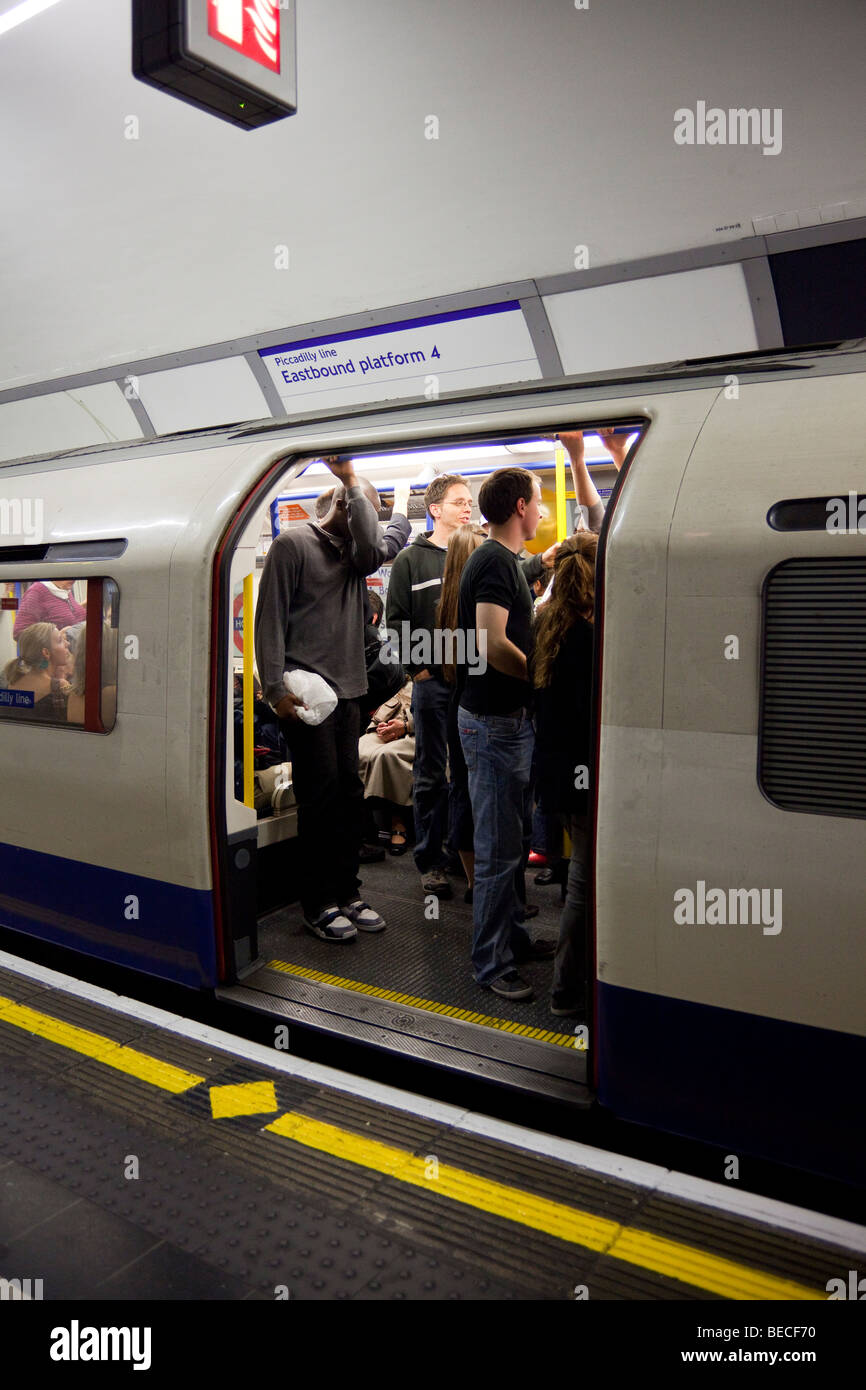 London underground train crowded hires stock photography and images Alamy