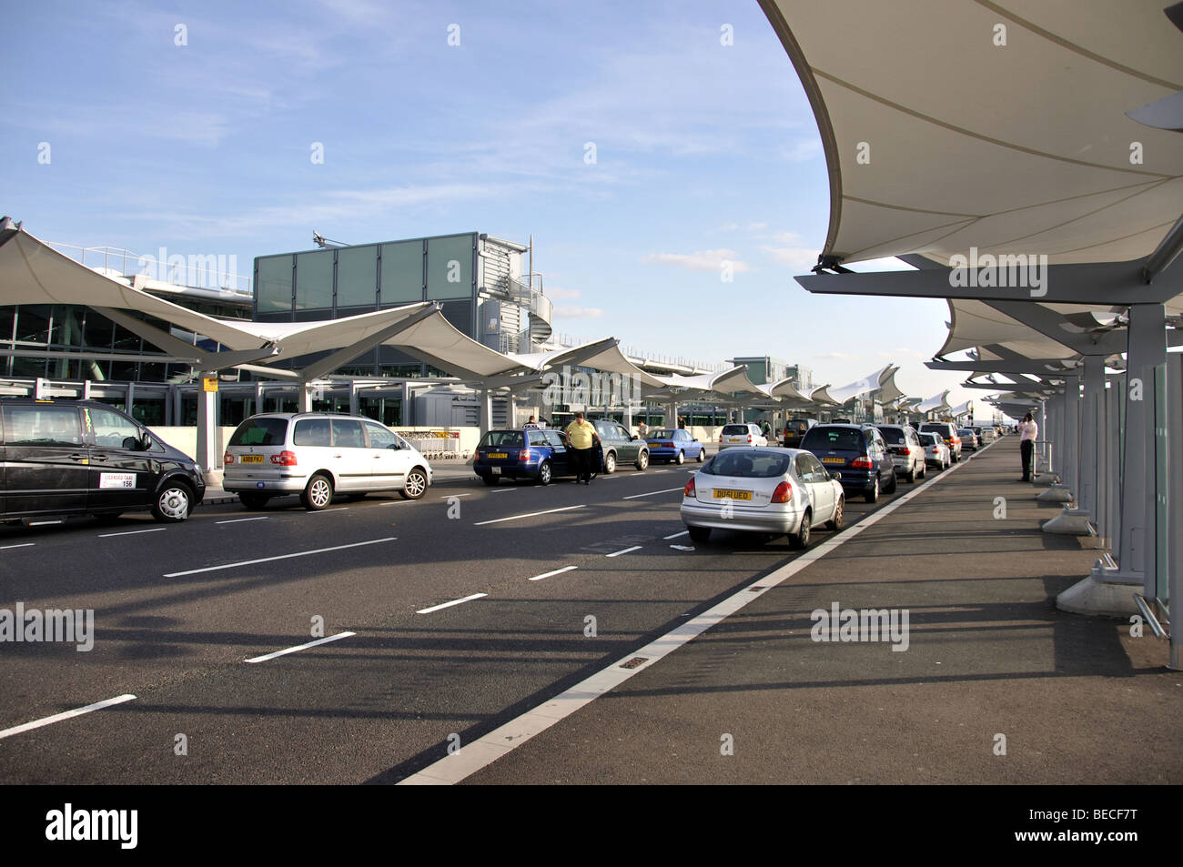 907 Heathrow Terminal 5 Images, Stock Photos, 3D objects, & Vectors