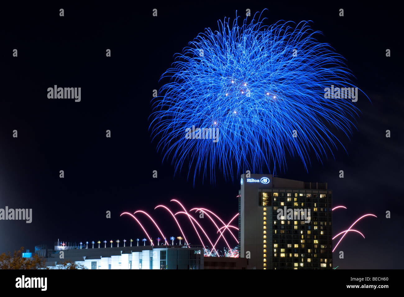 The international fireworks competition a.k.a. the 'Sound of Light' at the Casino du Lac-Leamy / Hilton Hotel in Hull, Quebec. Stock Photo