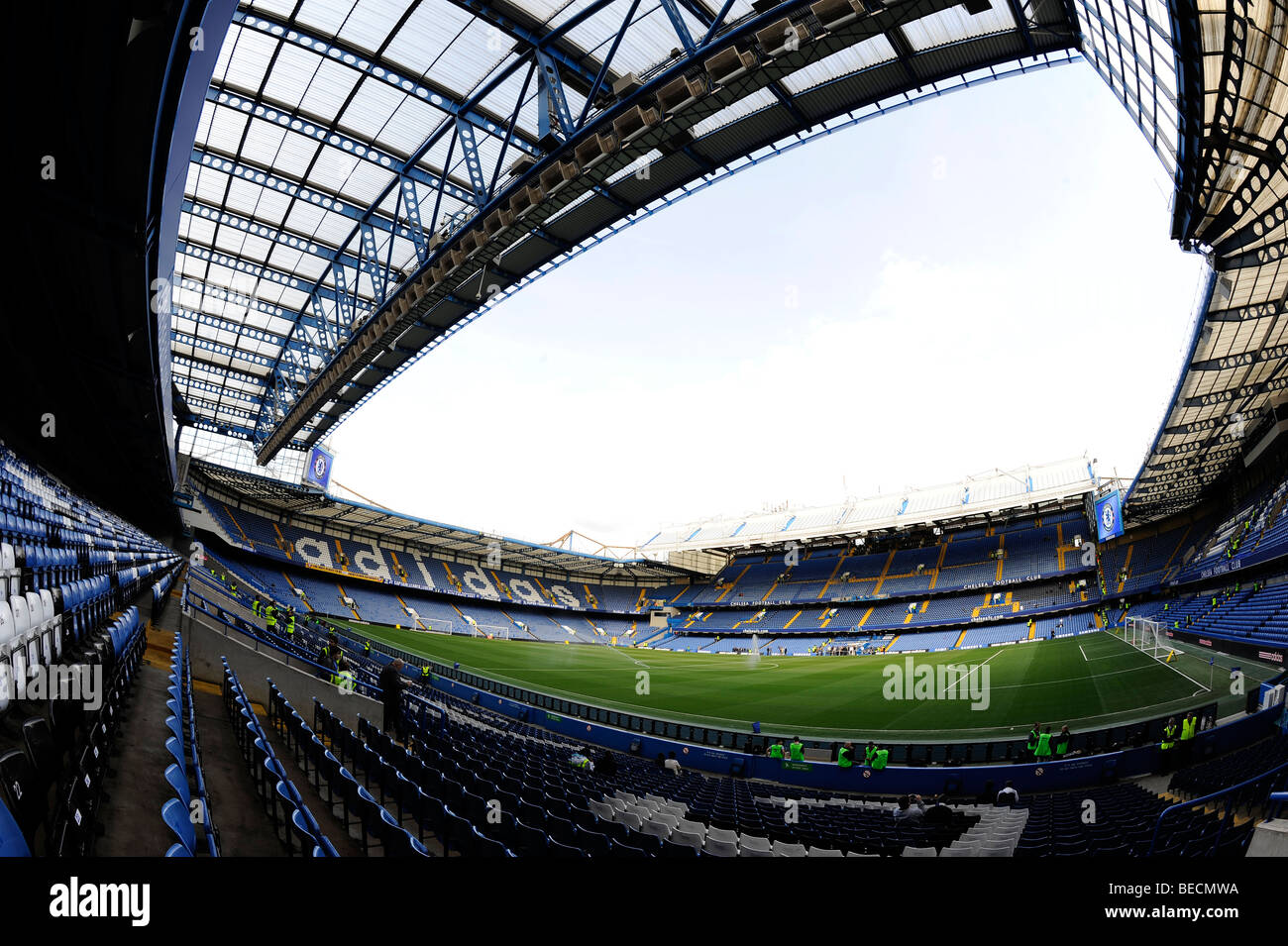 Stamford bridge stadium fulham hi-res stock photography and images