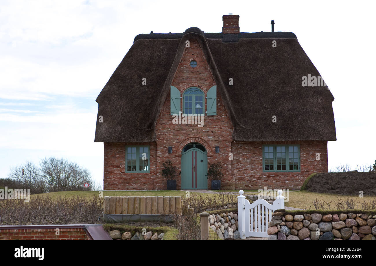 Typical house with a thatched roof, Sylt Island, North Frisian Islands, Schleswig-Holstein, Germany, Europe Stock Photo