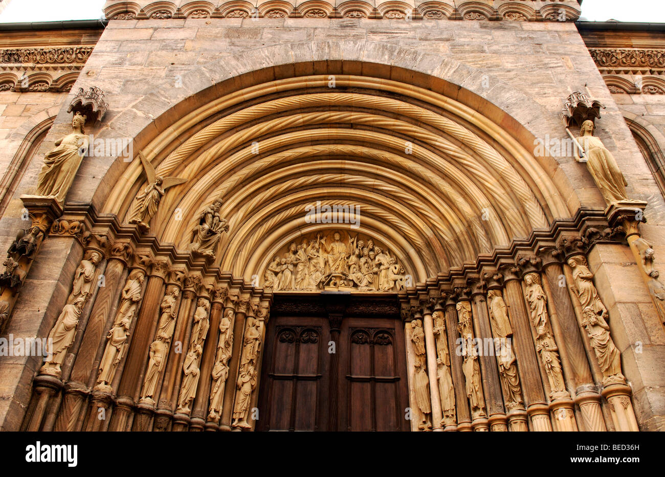 Bamberg Cathedral, Prince's portal, detail of arches with devils, prophets and apostles, Bamberg, Upper Franconia, Bavaria, Ger Stock Photo