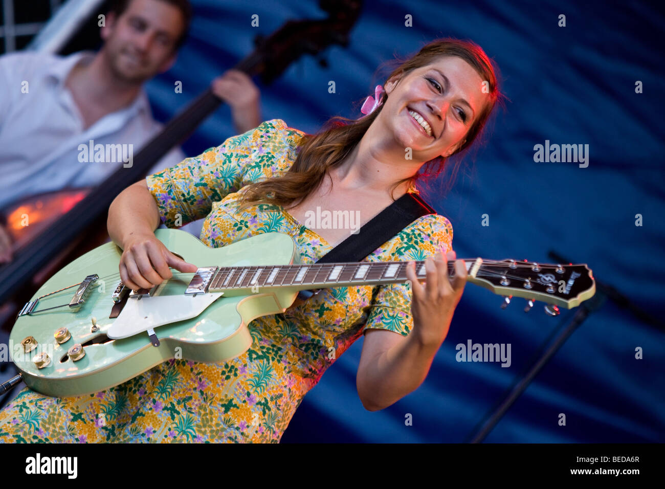 Swiss singer-songwriter Priska Zemp alias Heidi Happy with her band live at  the Blue Balls Festival Pavilion on the lake, Lucer Stock Photo - Alamy