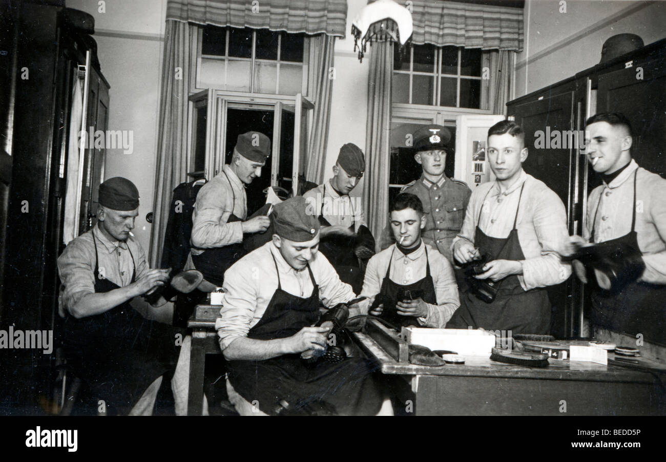 Historic photograph, soldiers taking care of their equipment, around 1916 Stock Photo