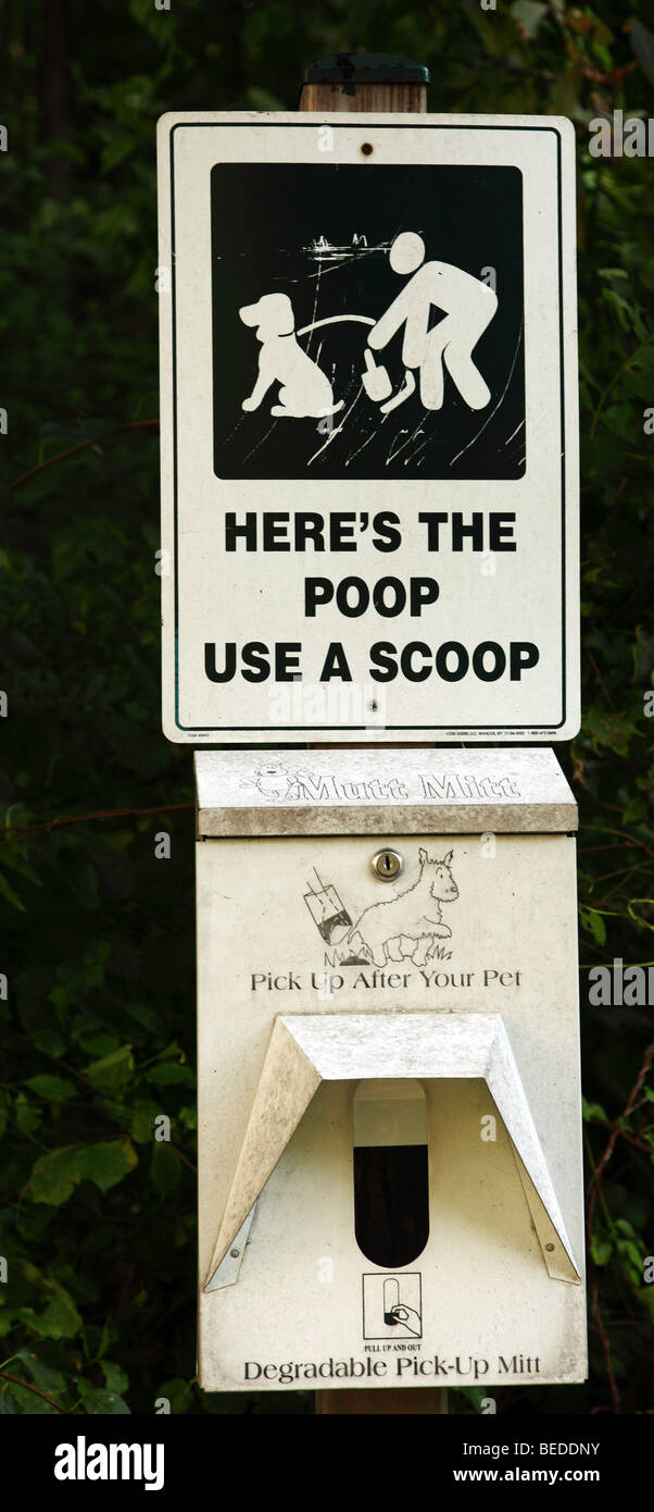 Dispenser for poop scoop bags in public parks Stock Photo Alamy