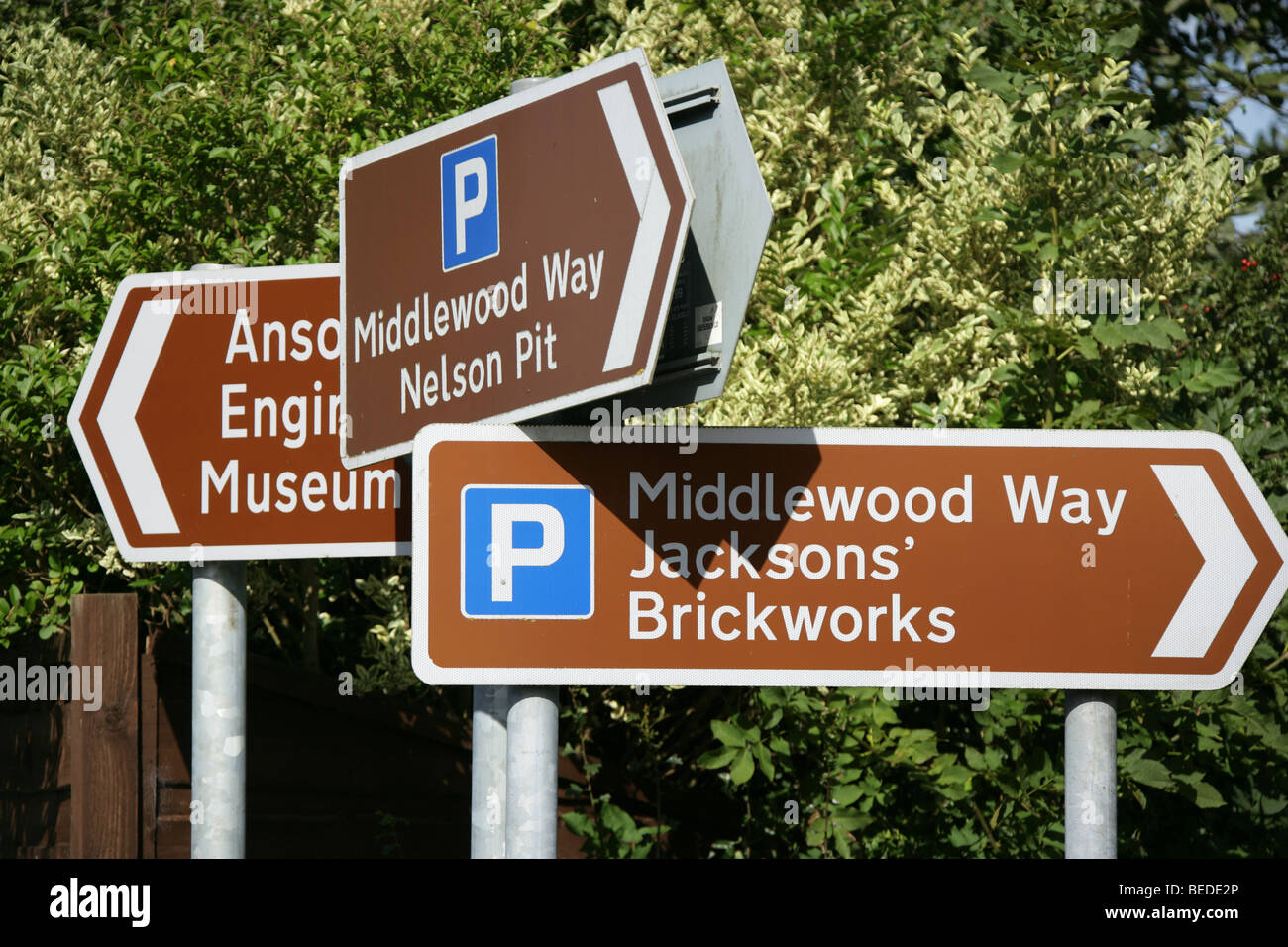 Brown road signs hires stock photography and images Alamy