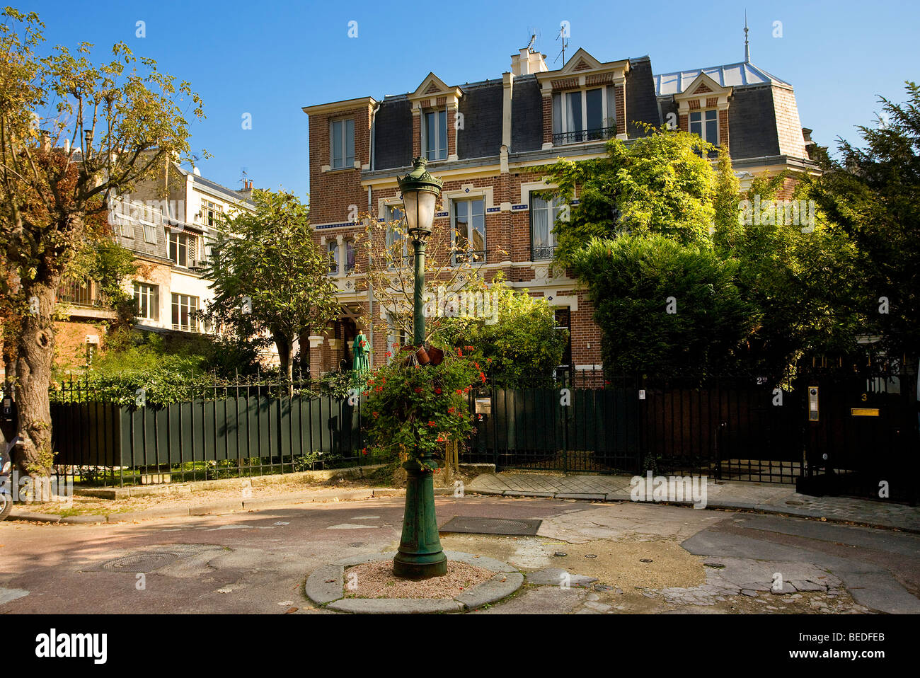 THE VILLA BEAUSEJOUR, PARIS Stock Photo Alamy