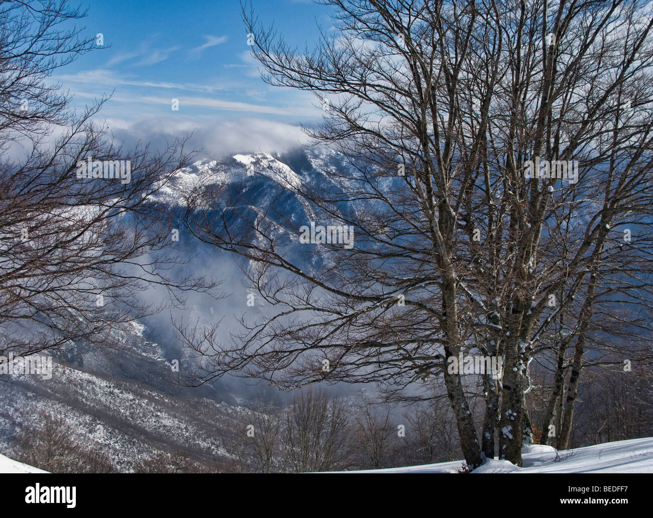 Mountains winter landscape snow hi-res stock photography and images - Alamy