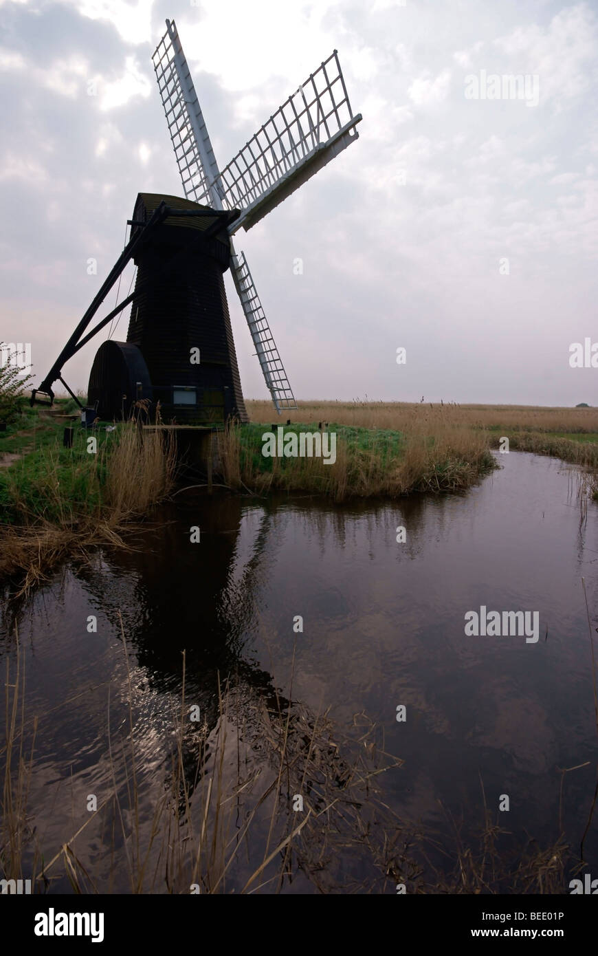 Herringfleet wind pump Stock Photo - Alamy