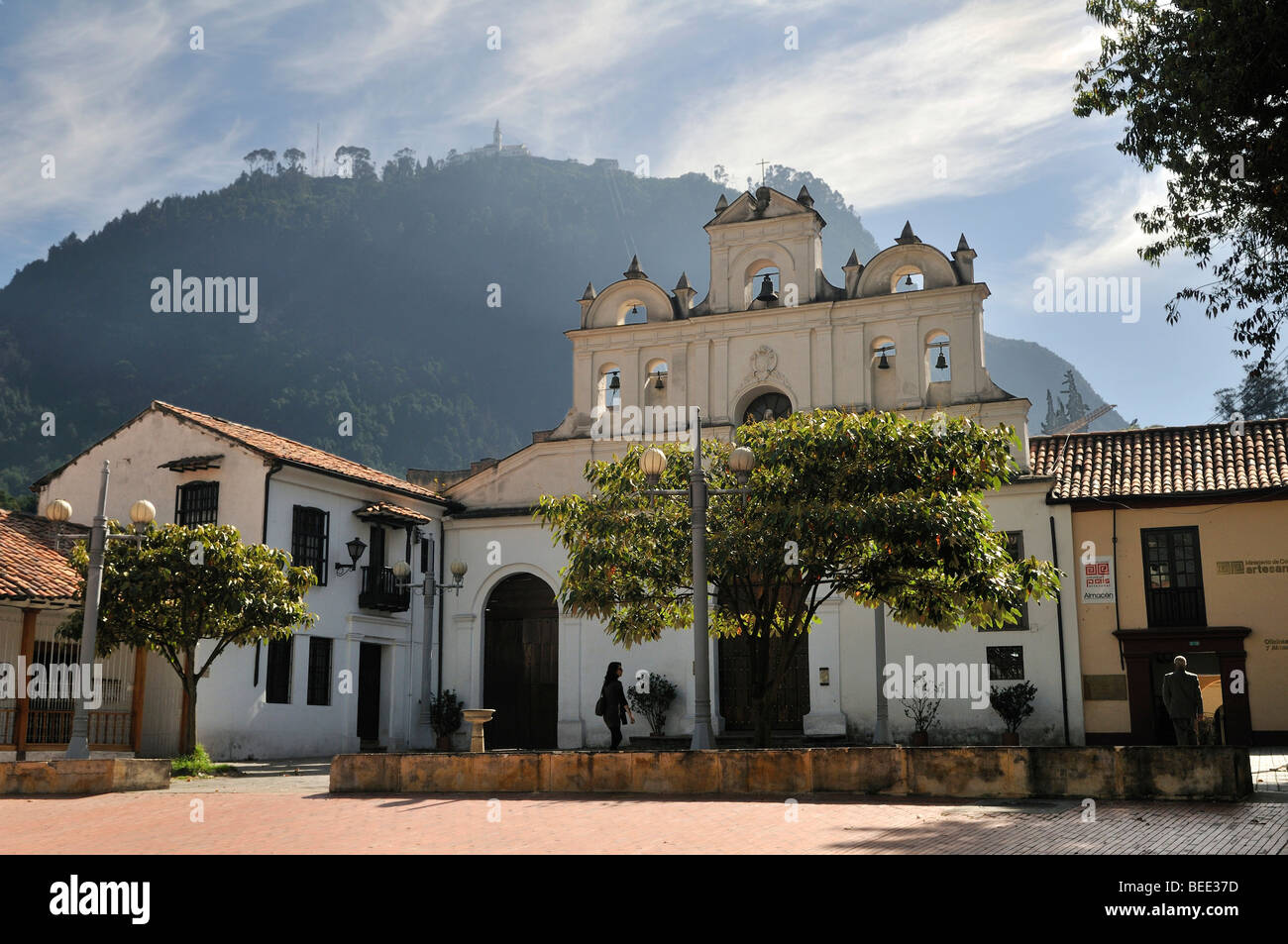Kirche Nuestra Senora de las Aguas and Monserrate Mountain, Bogota, Kolumbien, Suedamerika Stock Photo