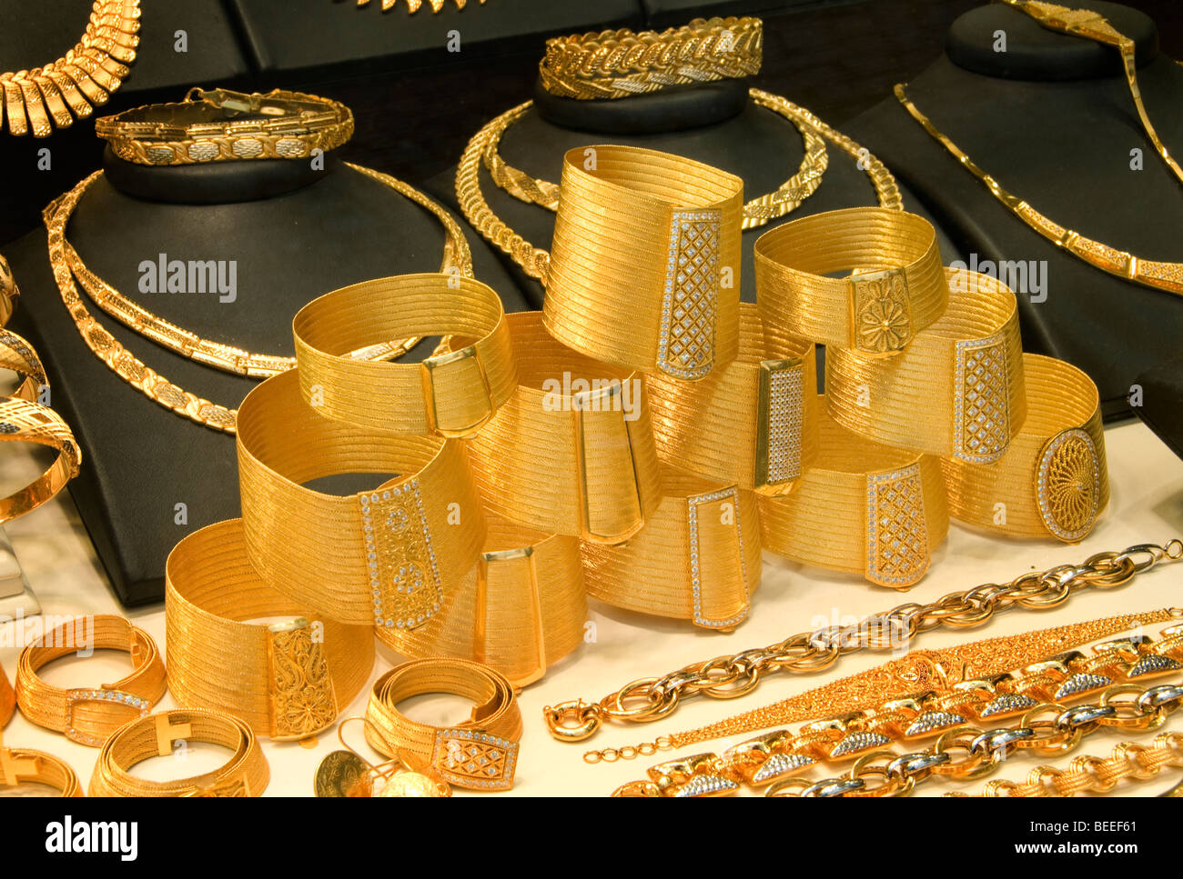 Istanbul Grand Bazaar Turkey Kapali Carsi Kapalıcarsı gold jewelery Stock  Photo - Alamy