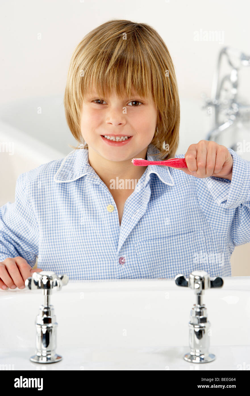 91 Aweinspiring using kitchen sink brushing teeth Most Outstanding In 2023