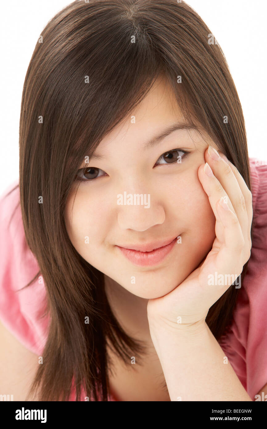 14 Year Old Chinese Girl Hi Res Stock Photography And Images Alamy   Studio Portrait Of Smiling Teenage Girl BEEGNW 