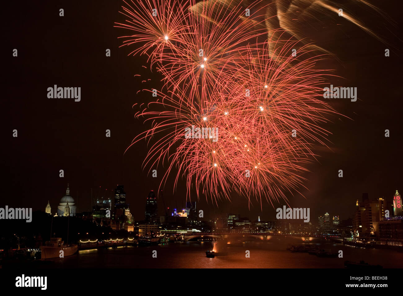 The view from Waterloo Bridge during... The Thames Festival fireworks display. Stock Photo